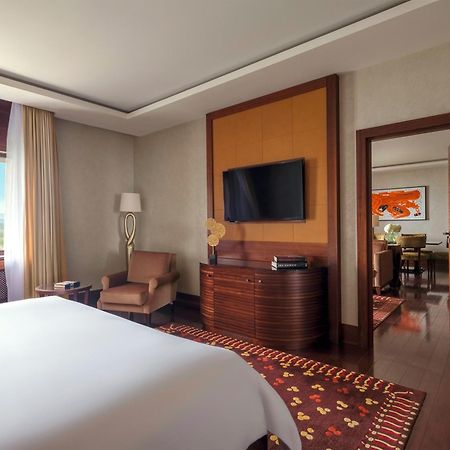 博罗沃厄里克瑟斯酒店 Shchūchīnsk 外观 照片 A bedroom at the hotel