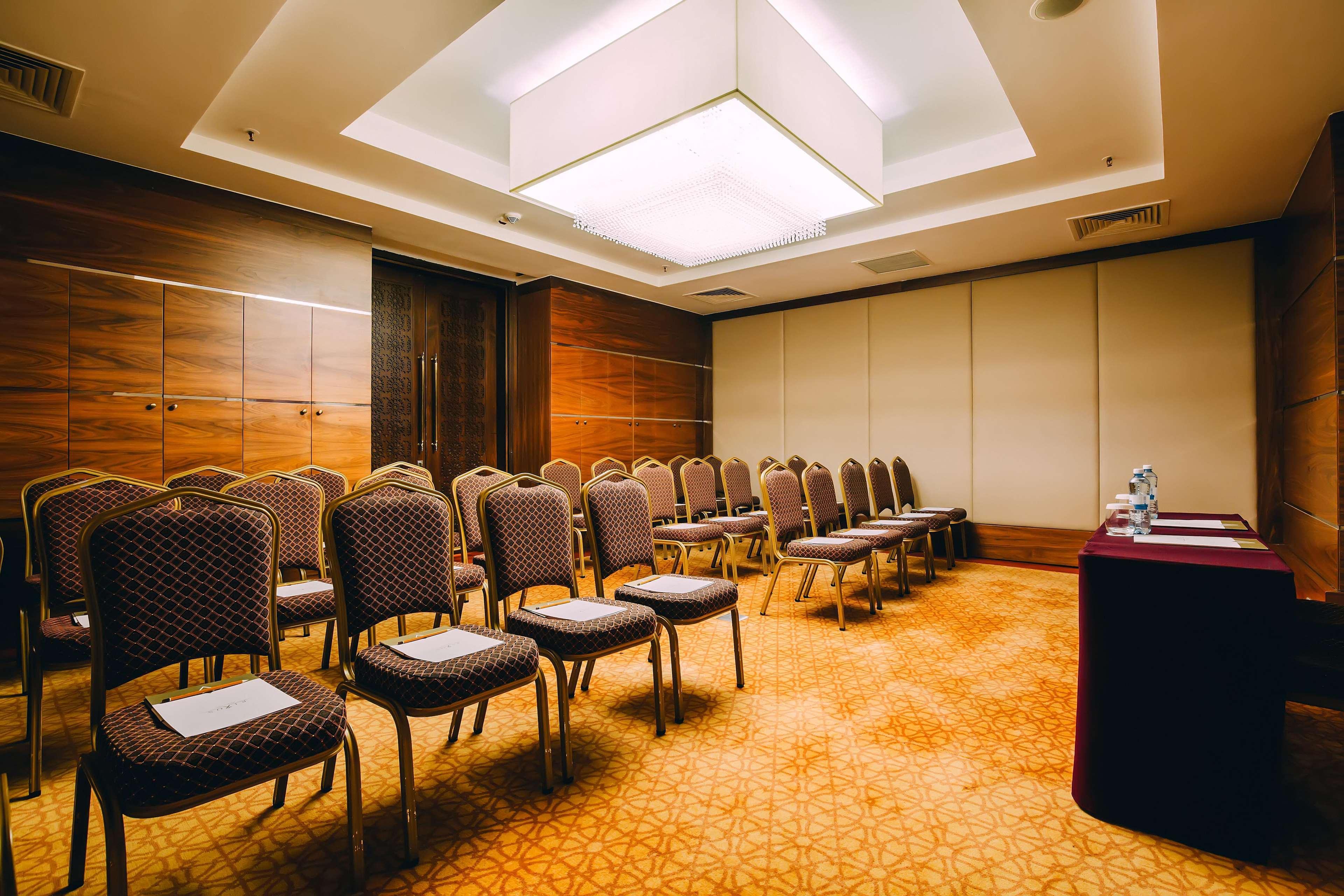 博罗沃厄里克瑟斯酒店 Shchūchīnsk 外观 照片 Meeting room